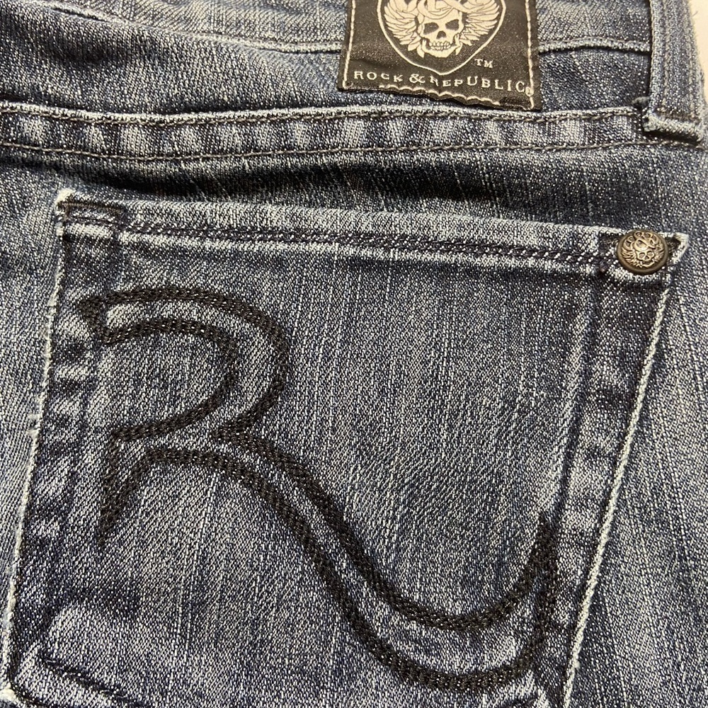 Rock & Republic Women 28 Low Rise Medium Wash Blue Jeans Boot Cut Stretch GUC - Picture 3 of 11